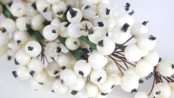 Berry cluster sur tige - 1 botte - Blanc